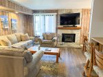 Mammoth Lakes Vacation Rental Sunshine Village 157 - Cozy Living Room 